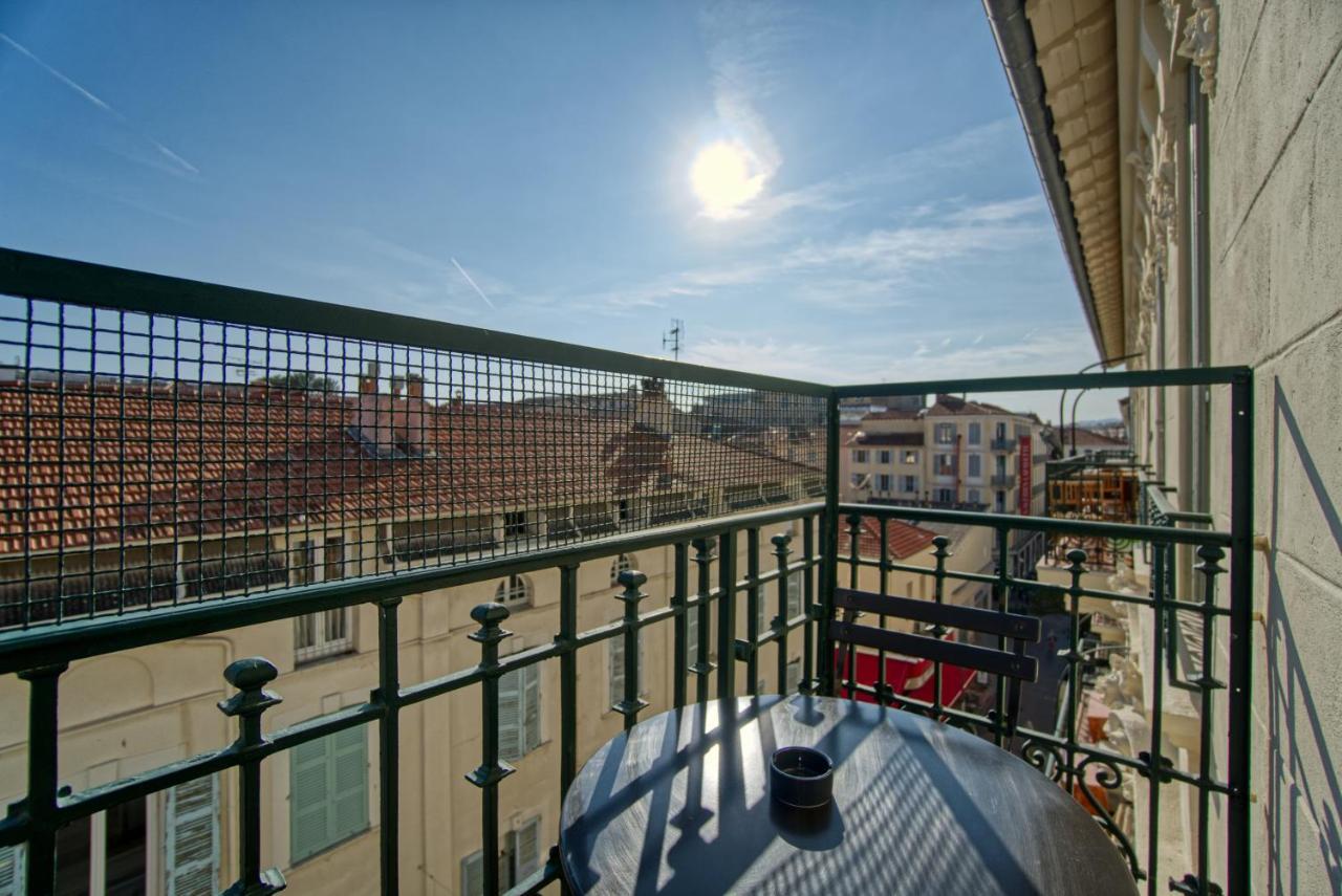 Appartement Superbe 3 pièces refait à neuf classé 4 étoiles avec ascenseur et balcon à pied de la plage et du palais des festivals à Cannes Extérieur photo